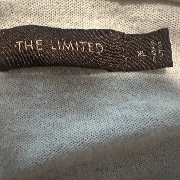 The Limited Ruffle Trim jacket Robe - Picture 4 of 4